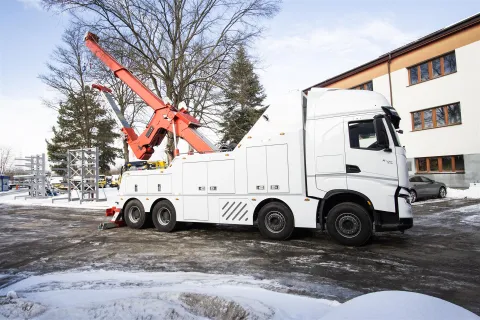 Iveco / POWER HDRV — ZC24016