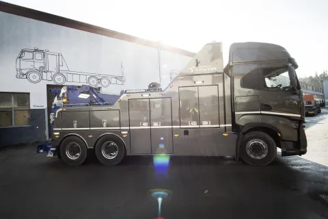 Iveco / POWER HDRV — ZC24010