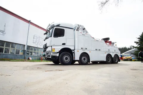 Mercedes-Benz / POWER HDRV — ZC26002